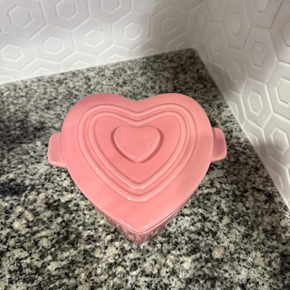 Pink‎ Ceramic Small Dutch Over Never Used NWOT